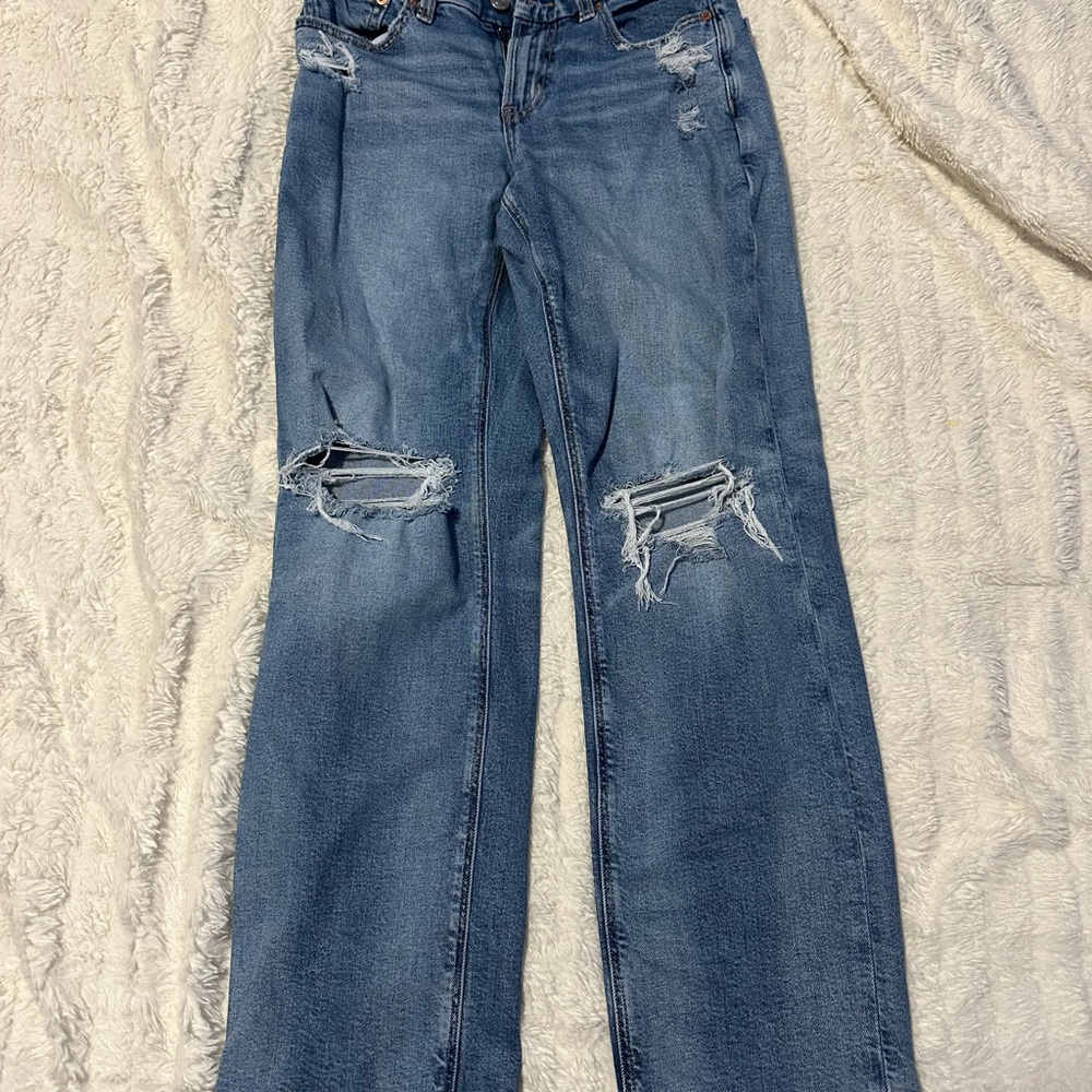 American Eagle Outfitters Light Blue Distressed Straight Leg Jeans